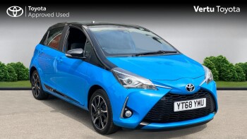 Toyota Yaris 1.5 VVT-i Blue Bi-tone 5dr Petrol Hatchback